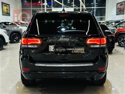 جیپ گراند شیرۆکی